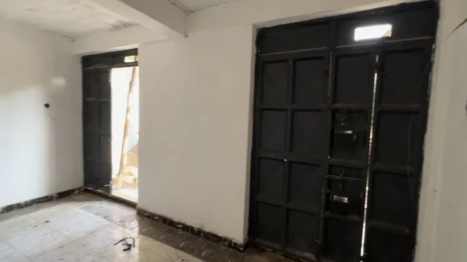 Prime Shop to Let in Kahawa West's Maziwa Area, High Visibility