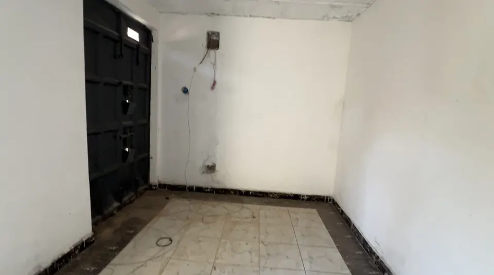 Prime Shop to Let in Kahawa West's Maziwa Area, High Visibility