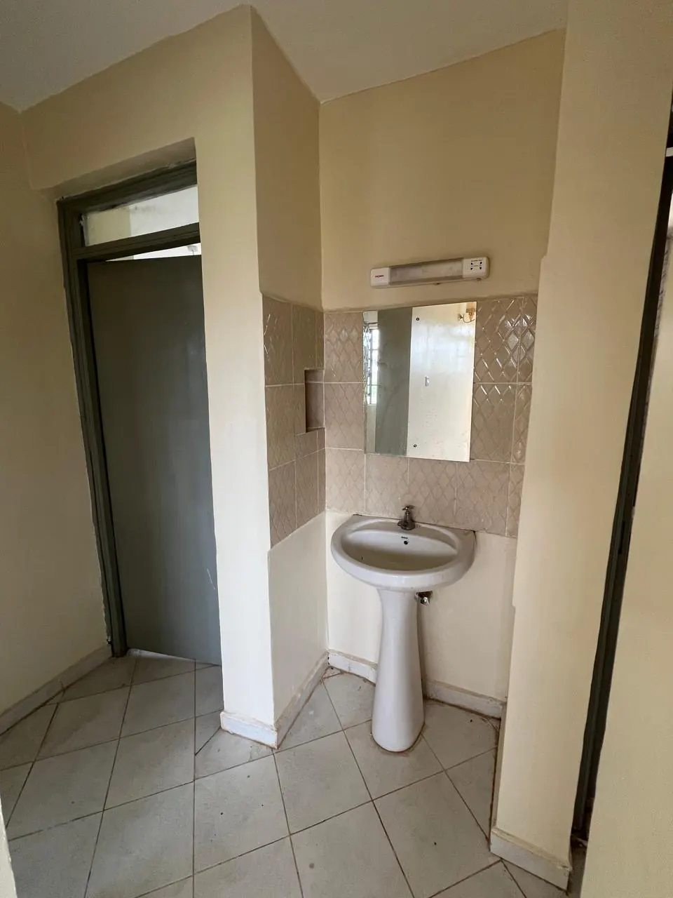 Spacious 2 Bedroom Apartment in Kahawa West – Conveniently Located at Kiwanja