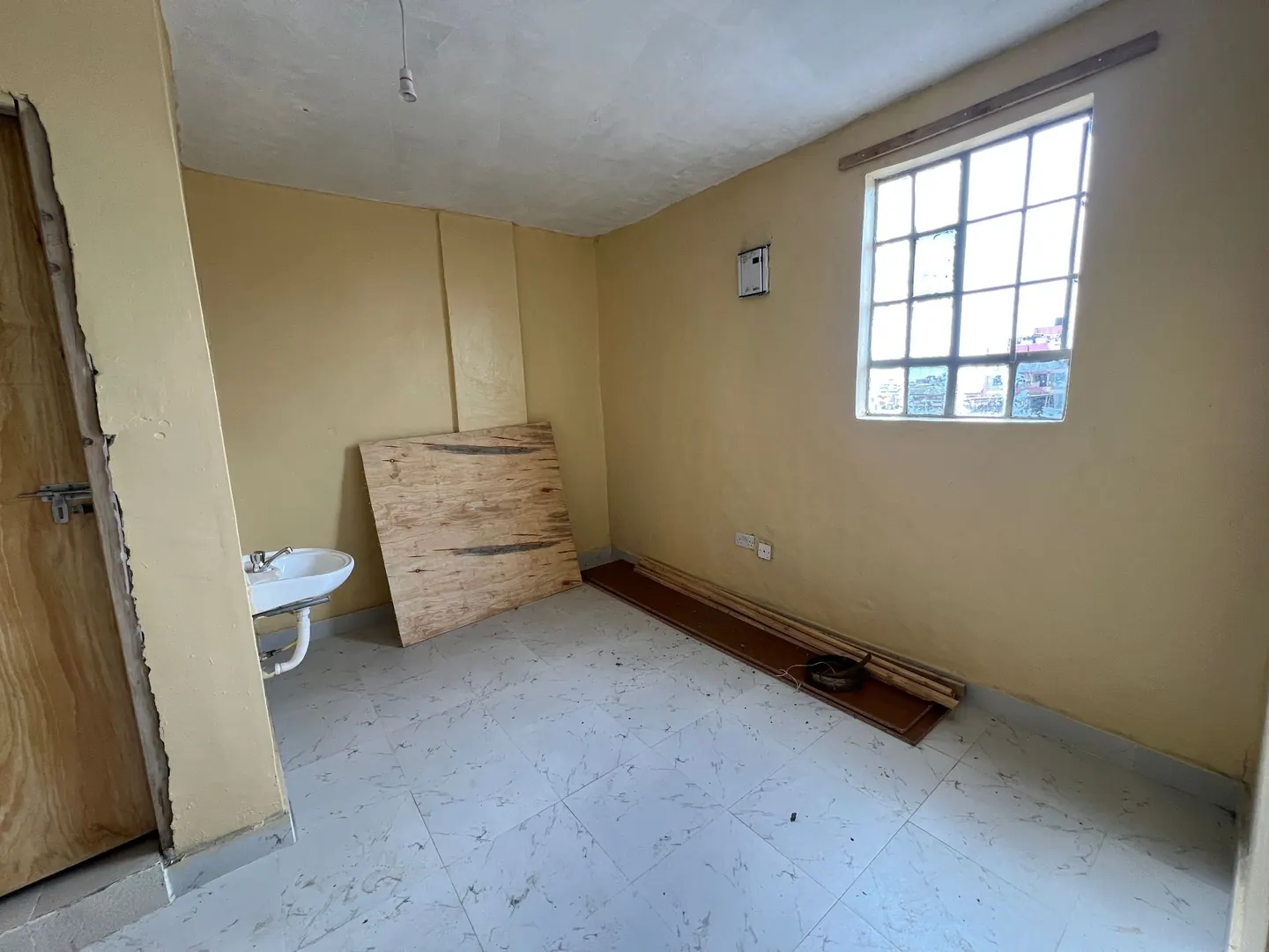 Bedsitter for Rent in Kasarani – Walkable Distance to Main Stage