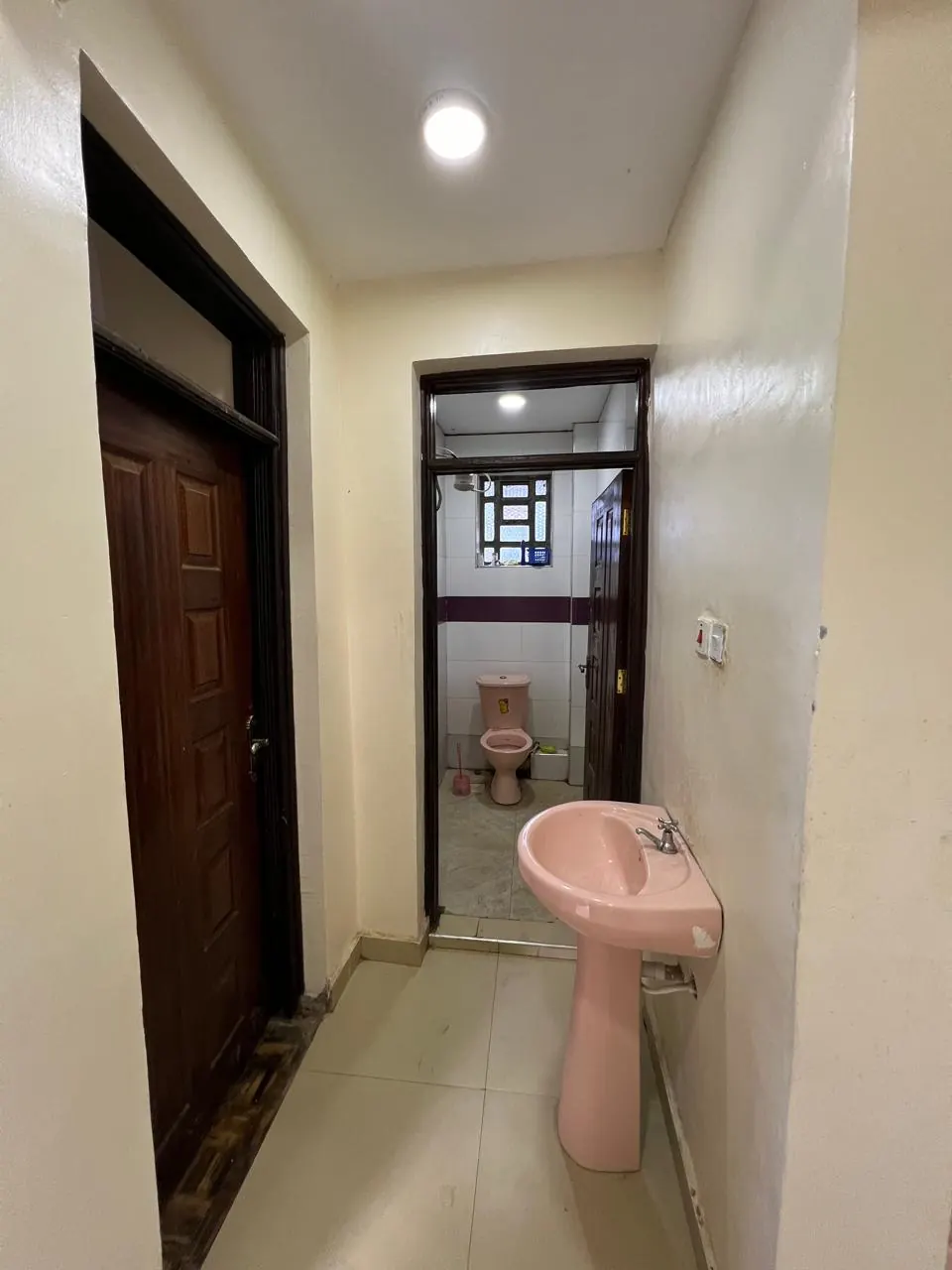 Prime 8-Bedroom Property for Sale on Eastern Bypass Kamakis