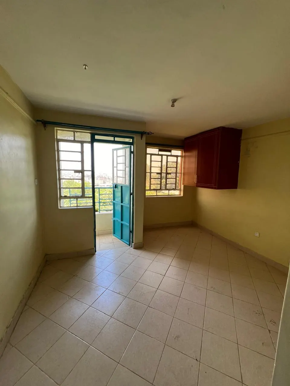Prime Location Bedsitter Apartment in Kasarani – Gated & Accessible