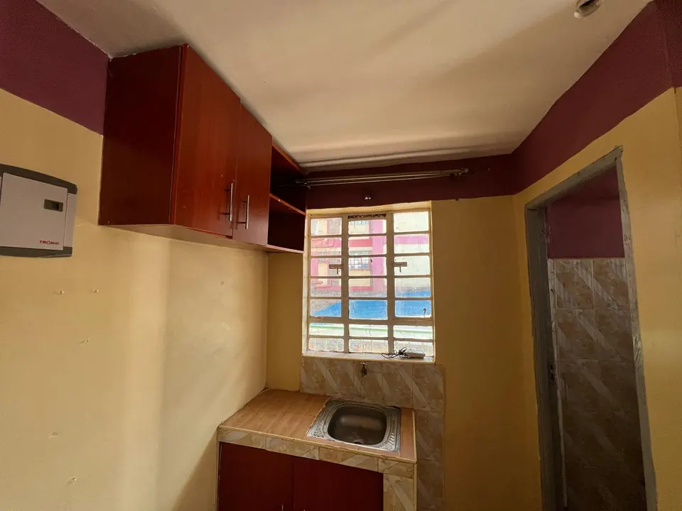 Kasarani Seasons Bedsitter to Let – Close to PCEA Church & Transport