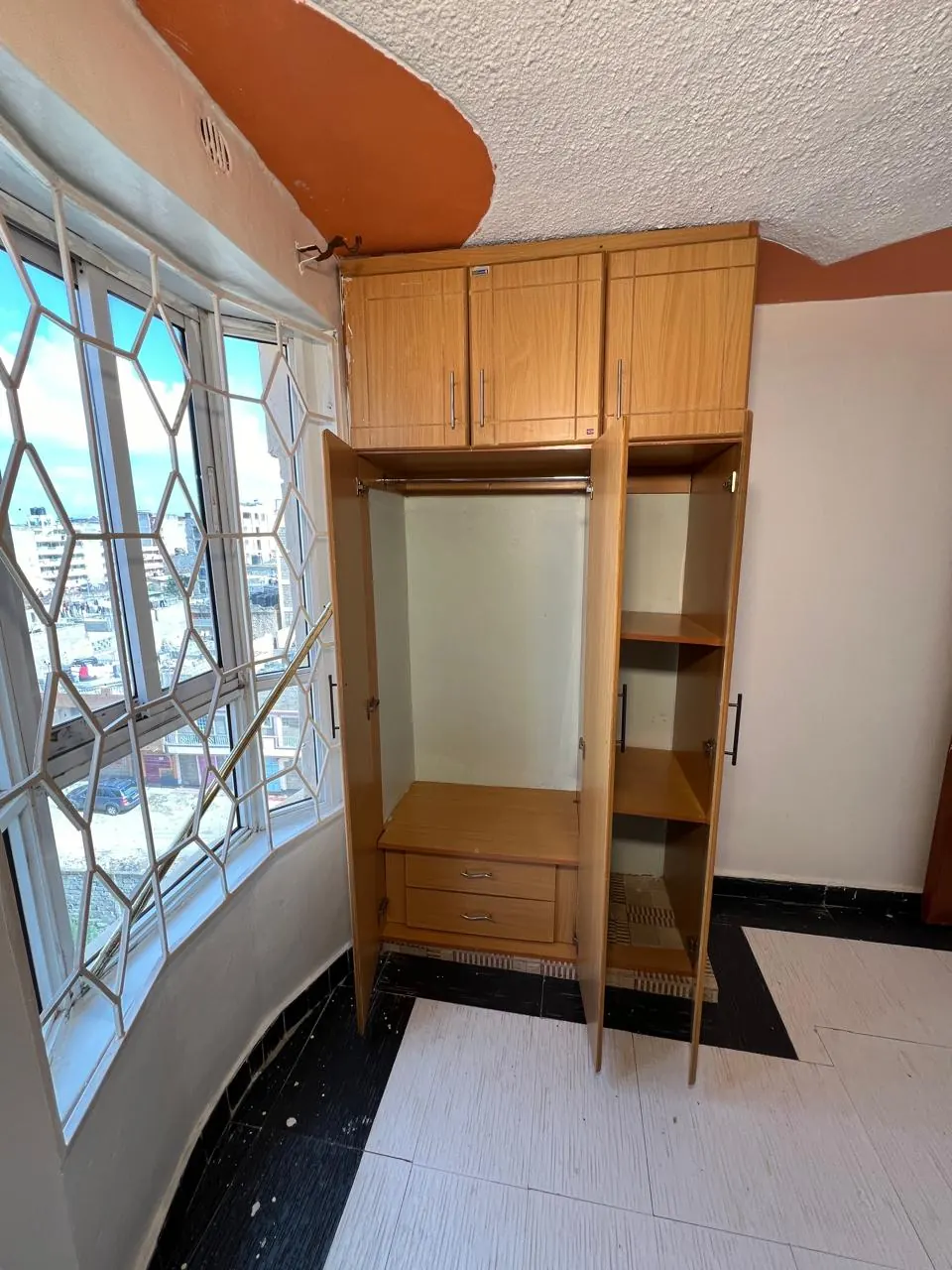 One Bedroom Apartment in Kasarani Sunton Kwa Mafuta – Secure & Spacious