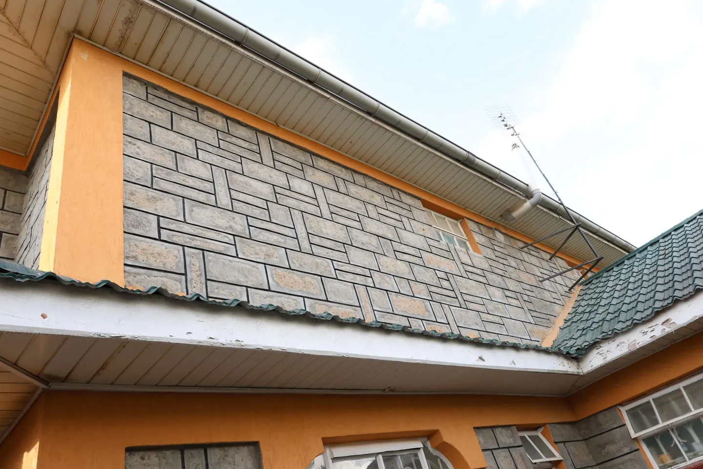 Spacious 5-Bedroom Mansion for Sale in Kitengela Muigai Estate