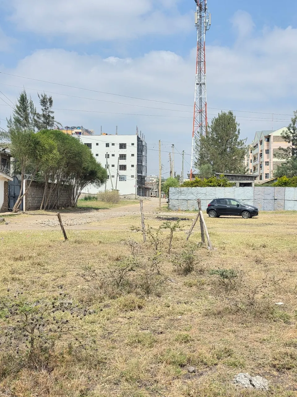 COMMERCIAL PLOT FOR SALE UTAWALA